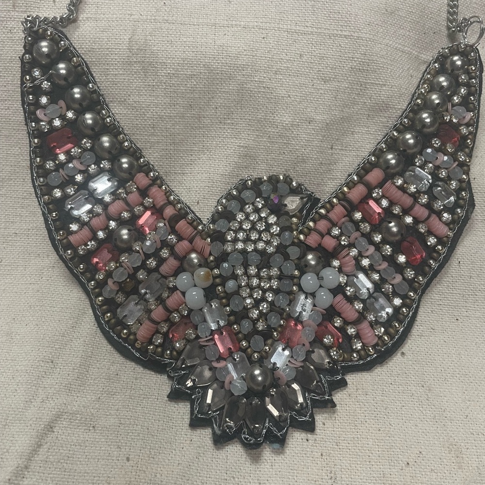 Vintage Multicolor Beaded Bird Bib  Necklace💐